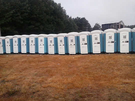 Woodstockowe toalety